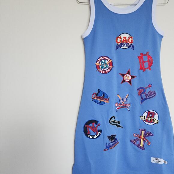 🔥SOLD🔥 Headgear NLBM Dress - Picture 2 of 9
